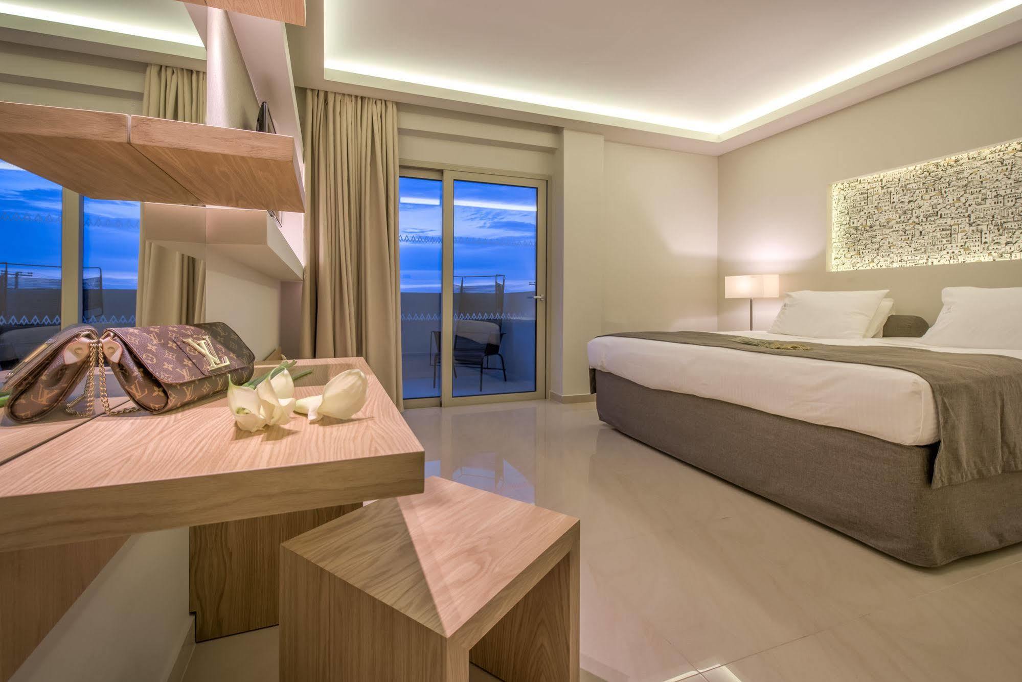 Azure & 5* Tsilivi (Zakynthos)
